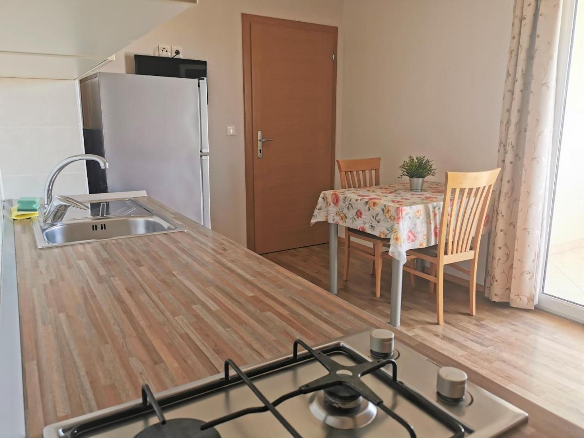 Lenka Apartments II โนวาลยา ภายนอก รูปภาพ